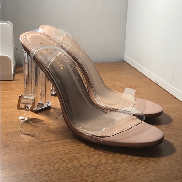 Heels - Picture 1 of 1